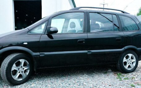 Opel Zafira A рестайлинг, 2003 год, 370 000 рублей, 2 фотография