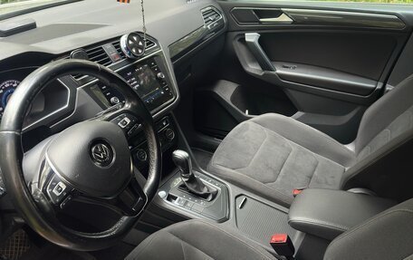 Volkswagen Tiguan II, 2017 год, 1 990 000 рублей, 9 фотография