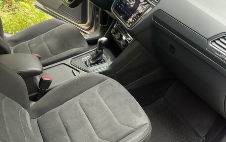 Volkswagen Tiguan II, 2017 год, 1 990 000 рублей, 10 фотография