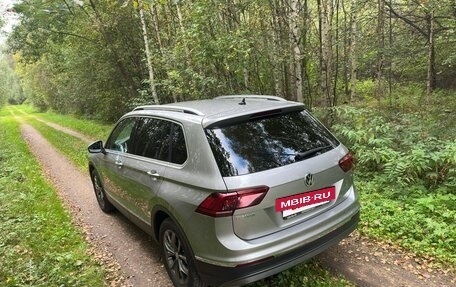 Volkswagen Tiguan II, 2017 год, 1 990 000 рублей, 2 фотография