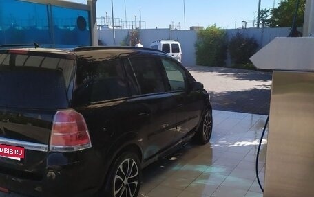 Opel Zafira B, 2007 год, 650 000 рублей, 10 фотография