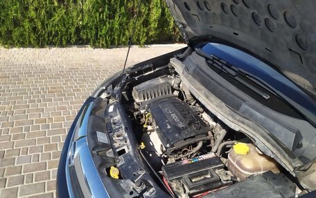 Opel Zafira B, 2007 год, 650 000 рублей, 20 фотография