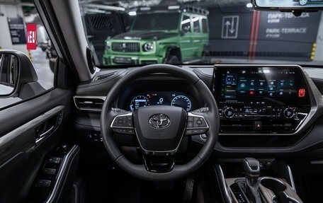 Toyota Highlander, 2025 год, 5 350 000 рублей, 13 фотография