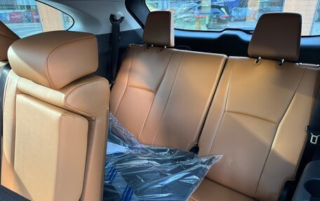 Toyota Highlander, 2025 год, 4 799 000 рублей, 31 фотография
