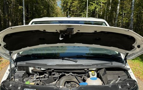 Volkswagen Caravelle T6 рестайлинг, 2018 год, 3 950 000 рублей, 13 фотография