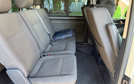 Volkswagen Caravelle T6 рестайлинг, 2018 год, 3 950 000 рублей, 18 фотография