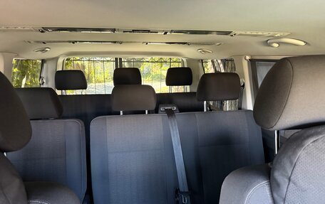 Volkswagen Caravelle T6 рестайлинг, 2018 год, 3 950 000 рублей, 19 фотография