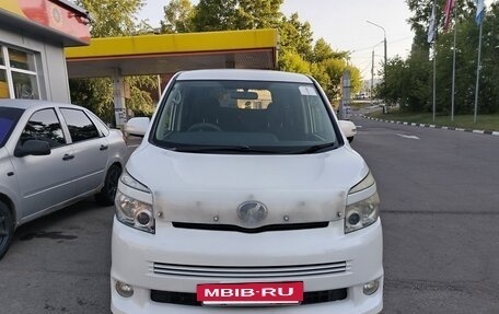 Toyota Voxy II, 2008 год, 1 250 000 рублей, 4 фотография