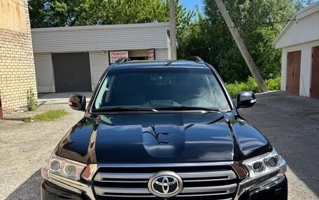 Toyota Land Cruiser 200, 2016 год, 6 800 000 рублей, 6 фотография