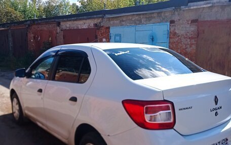 Renault Logan II, 2014 год, 395 000 рублей, 2 фотография