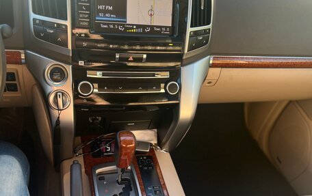 Toyota Land Cruiser 200, 2012 год, 4 971 000 рублей, 5 фотография