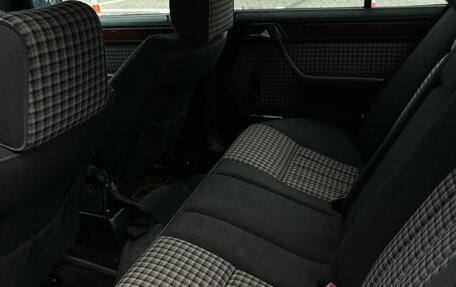Mercedes-Benz W124, 1992 год, 250 000 рублей, 8 фотография