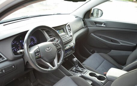 Hyundai Tucson III, 2017 год, 1 745 000 рублей, 13 фотография