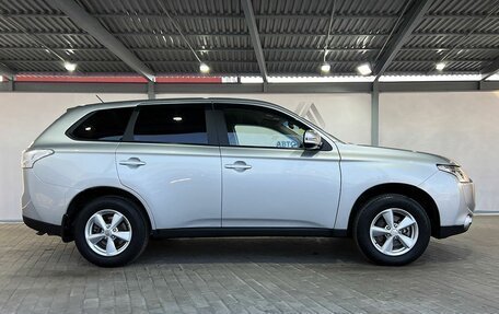 Mitsubishi Outlander III рестайлинг 3, 2014 год, 1 499 000 рублей, 6 фотография