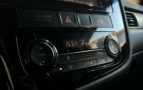 Mitsubishi Outlander III рестайлинг 3, 2014 год, 1 499 000 рублей, 14 фотография