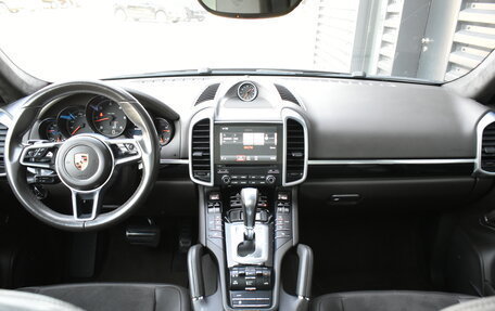 Porsche Cayenne III, 2016 год, 3 197 000 рублей, 10 фотография