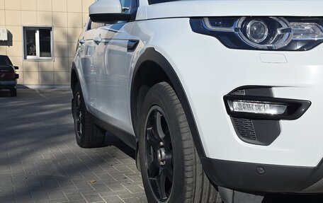 Land Rover Discovery Sport I рестайлинг, 2018 год, 2 200 000 рублей, 2 фотография