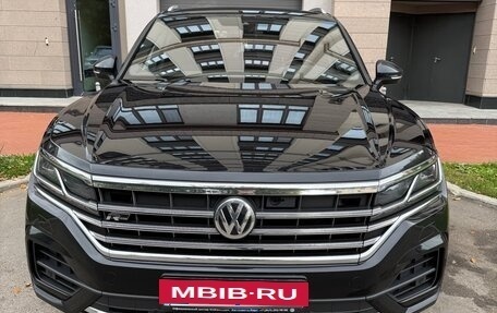 Volkswagen Touareg III, 2018 год, 5 500 000 рублей, 2 фотография