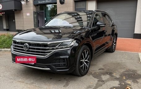 Volkswagen Touareg III, 2018 год, 5 500 000 рублей, 3 фотография