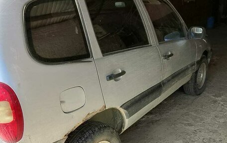 Chevrolet Niva I рестайлинг, 2004 год, 270 000 рублей, 5 фотография