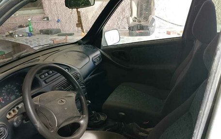 Chevrolet Niva I рестайлинг, 2004 год, 270 000 рублей, 2 фотография