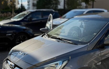 Hyundai Solaris II рестайлинг, 2011 год, 550 000 рублей, 5 фотография