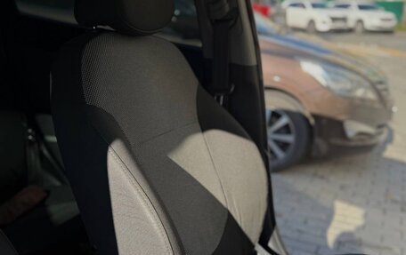 Hyundai Solaris II рестайлинг, 2011 год, 550 000 рублей, 12 фотография
