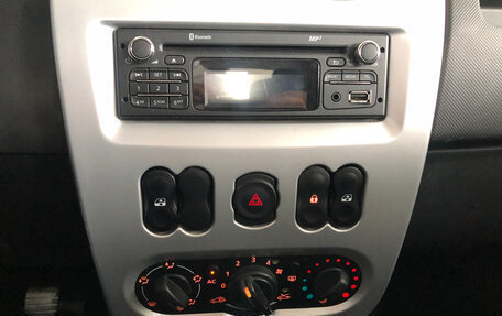 Renault Sandero I, 2013 год, 550 000 рублей, 11 фотография