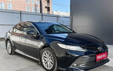 Toyota Camry, 2018 год, 1 799 000 рублей, 1 фотография