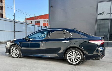 Toyota Camry, 2018 год, 1 799 000 рублей, 6 фотография