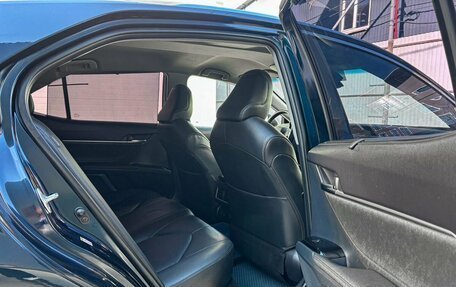 Toyota Camry, 2018 год, 1 799 000 рублей, 10 фотография