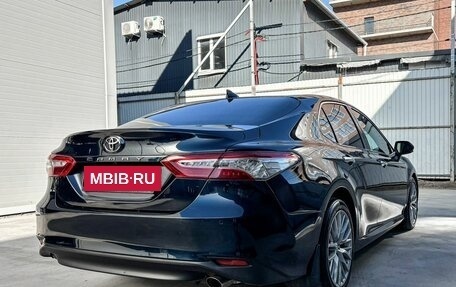 Toyota Camry, 2018 год, 1 799 000 рублей, 4 фотография
