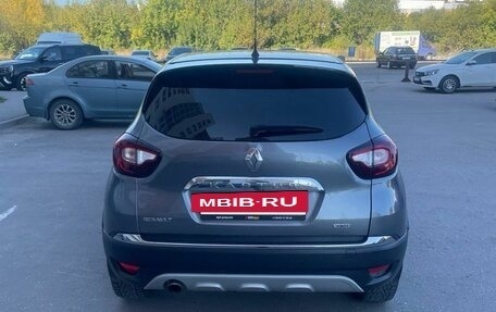 Renault Kaptur I рестайлинг, 2017 год, 1 699 999 рублей, 4 фотография