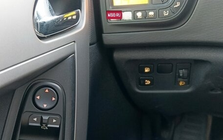 Citroen C4 Picasso II рестайлинг, 2009 год, 440 000 рублей, 14 фотография