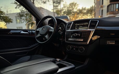 Mercedes-Benz GL-Класс, 2013 год, 3 500 000 рублей, 19 фотография