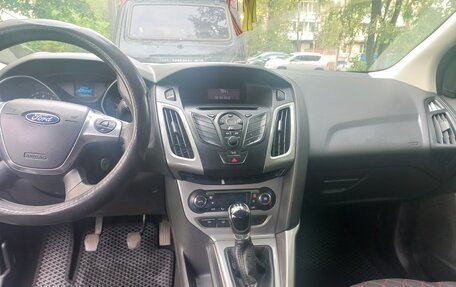 Ford Focus III, 2011 год, 380 000 рублей, 2 фотография