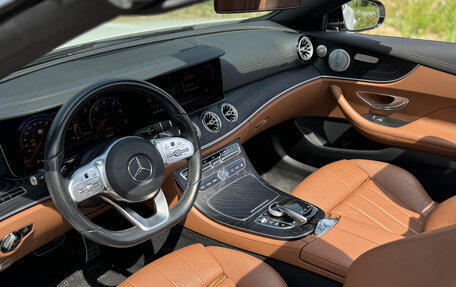 Mercedes-Benz E-Класс, 2019 год, 5 730 000 рублей, 4 фотография