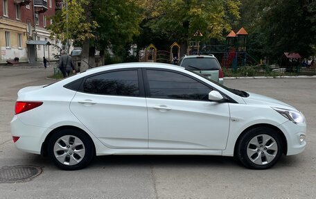 Hyundai Solaris II рестайлинг, 2016 год, 1 050 000 рублей, 3 фотография