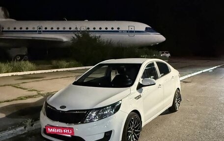 KIA Rio III рестайлинг, 2013 год, 820 000 рублей, 2 фотография