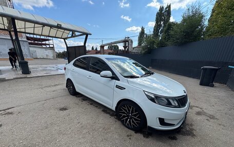 KIA Rio III рестайлинг, 2013 год, 820 000 рублей, 7 фотография