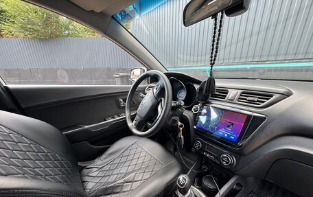 KIA Rio III рестайлинг, 2013 год, 820 000 рублей, 10 фотография