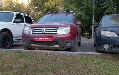 Renault Duster I рестайлинг, 2013 год, 960 000 рублей, 2 фотография