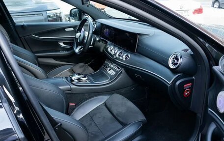Mercedes-Benz E-Класс, 2018 год, 3 229 000 рублей, 14 фотография