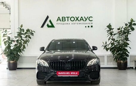 Mercedes-Benz E-Класс, 2018 год, 3 229 000 рублей, 2 фотография