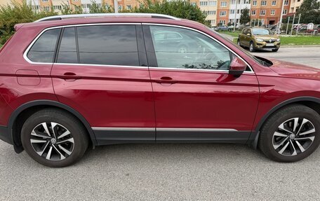 Volkswagen Tiguan II, 2019 год, 2 050 000 рублей, 2 фотография