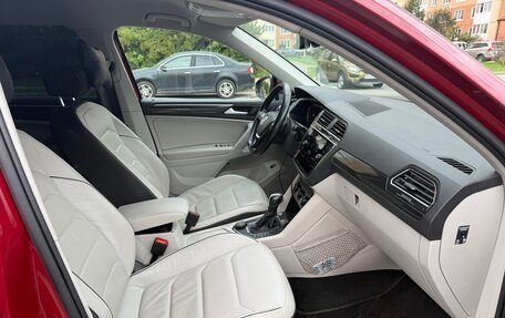 Volkswagen Tiguan II, 2019 год, 2 050 000 рублей, 8 фотография