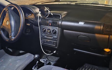 Opel Corsa B, 1998 год, 180 000 рублей, 5 фотография