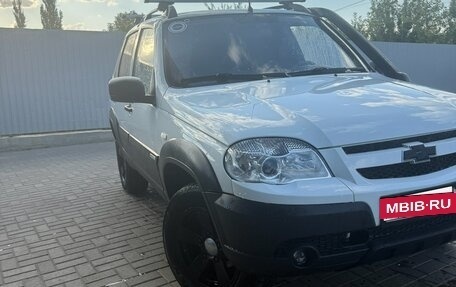 Chevrolet Niva I рестайлинг, 2014 год, 950 000 рублей, 2 фотография