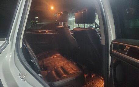 Volkswagen Touareg III, 2013 год, 2 100 000 рублей, 13 фотография
