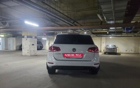 Volkswagen Touareg III, 2013 год, 2 100 000 рублей, 4 фотография